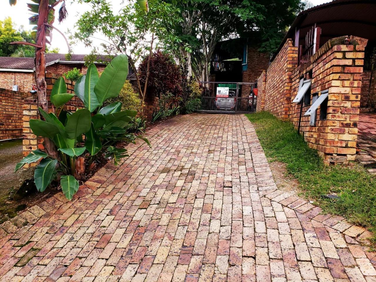 Ferienwohnung 13 @ Rhinoroad Nelspruit Mbombela Exterior foto